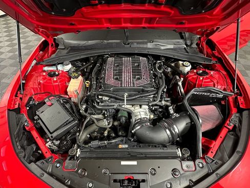 Used 2018 Chevrolet Camaro ZL1 RWD image 11