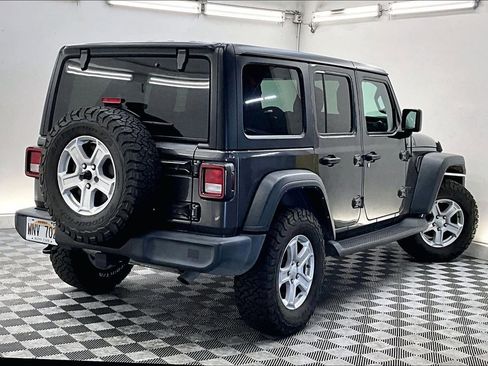 Used 2021 Jeep Wrangler Unlimited Sport image 12