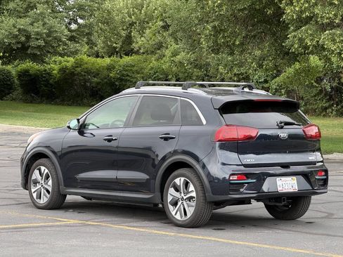 Used 2020 Kia Niro EX Premium FWD image 7