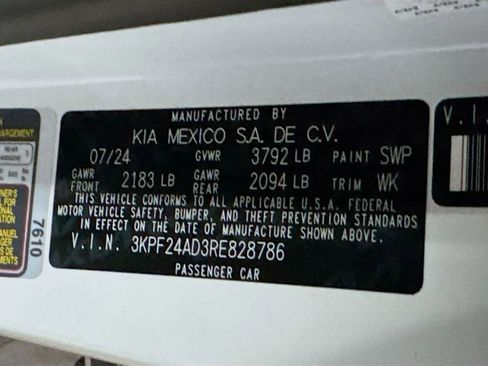 Used 2024 Kia Forte LXS w/ LXS Technology Package image 14