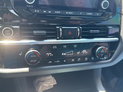 Used 2022 Nissan Pathfinder SV w/ Cargo Package image 7