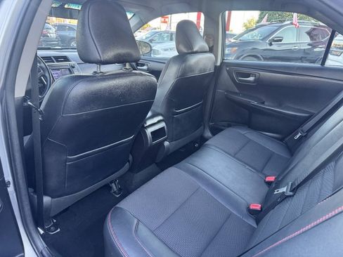 Used 2017 Toyota Camry SE FWD image 15
