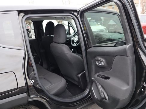 Used 2021 Jeep Renegade Sport image 29