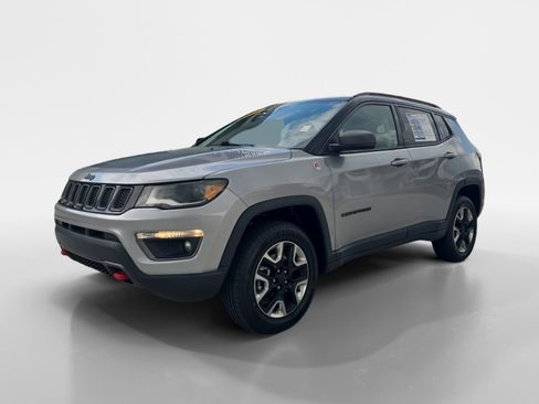 Used 2018 Jeep Compass Trailhawk w/ Leather Interior Group AWD/4WD image 7