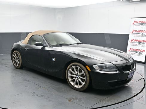 Used 2008 BMW Z4 3.0i image 2