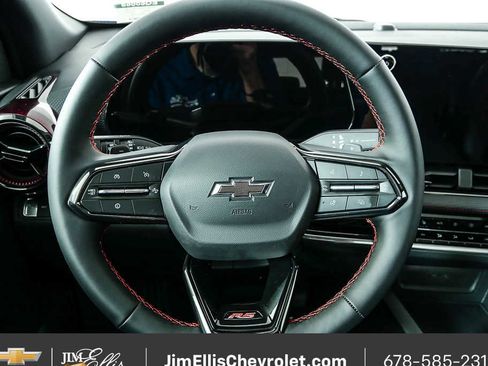 New 2026 Chevrolet Equinox RS w/ Convenience Package III AWD/4WD image 9
