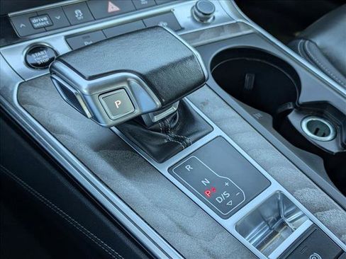 Used 2024 Audi A6 Premium Plus image 12