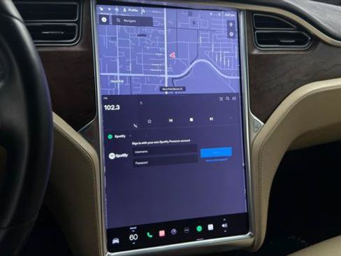 Used 2016 Tesla Model X 90D AWD/4WD image 25