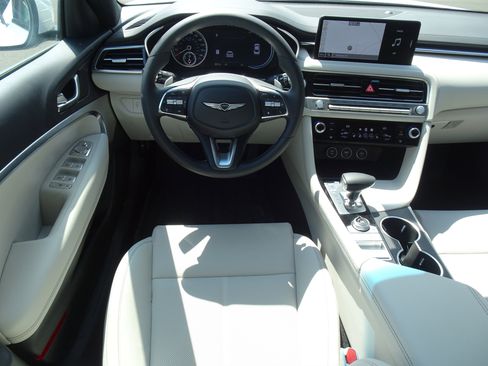 New 2025 Genesis G70 2.5T image 12