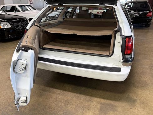 Used 1995 Buick Roadmaster Estate RWD image 46