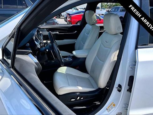 Used 2023 Cadillac XT6 Sport AWD/4WD image 20