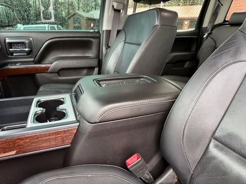 Used 2017 GMC Sierra 1500 SLT image 23