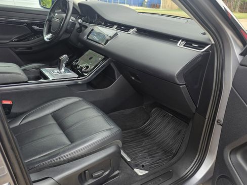 Used 2020 Land Rover Range Rover Evoque S image 31