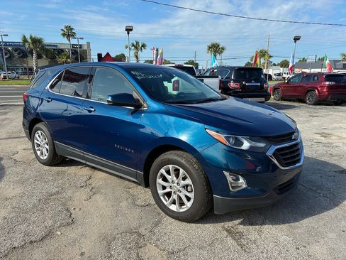 Used 2019 Chevrolet Equinox LT w/ Driver Convenience Package FWD image 6