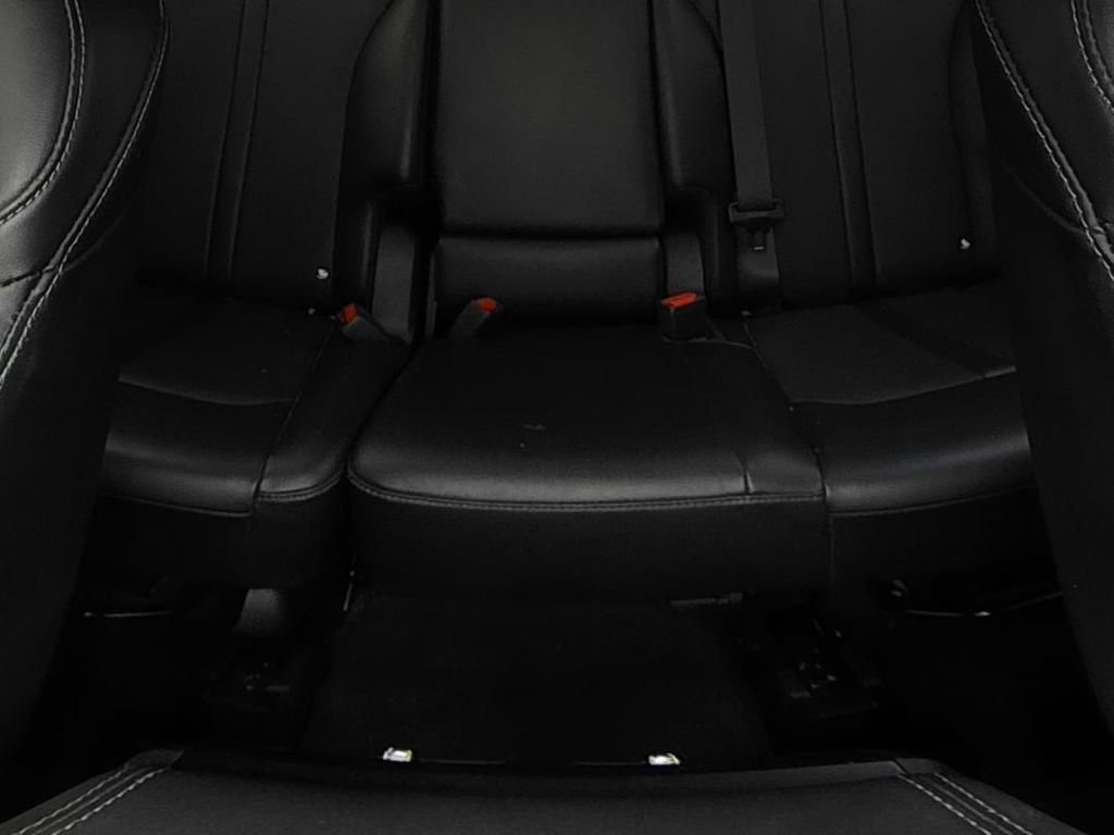 Used 2025 Kia Sorento S w/ Panoramic Sunroof Package FWD image 13