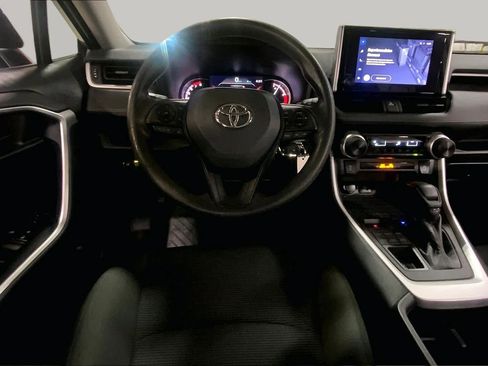 Used 2023 Toyota RAV4 LE AWD/4WD image 6