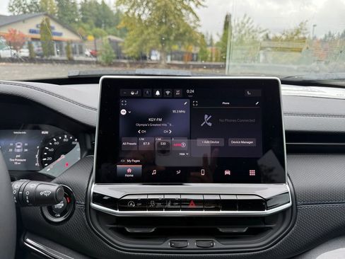 New 2026 Jeep Compass Latitude image 21