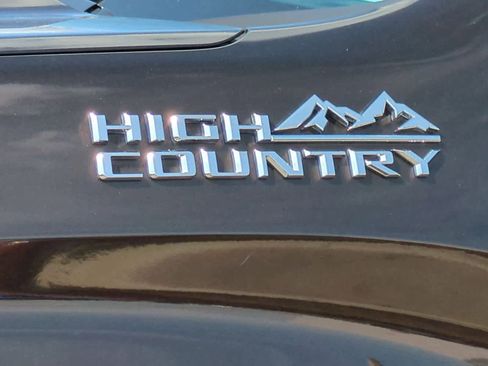 Used 2019 Chevrolet Silverado 1500 High Country w/ Z71 Off-Road Package image 13