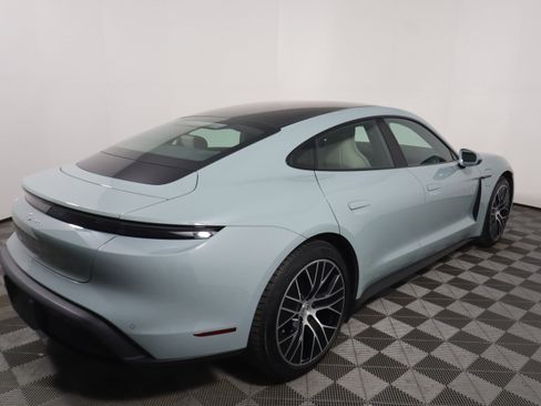 Certified 2025 Porsche Taycan image 7