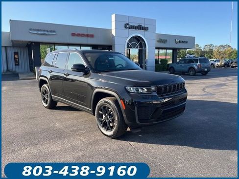 New 2026 Jeep Grand Cherokee Altitude AWD/4WD image 1