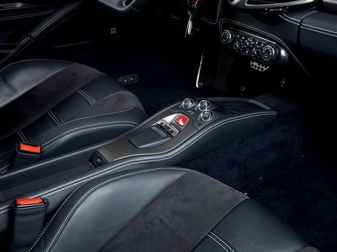 Used 2014 Ferrari 458 Italia image 49