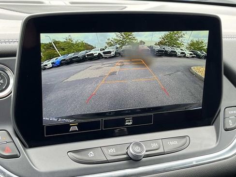 Used 2025 Chevrolet Blazer LT AWD/4WD image 34