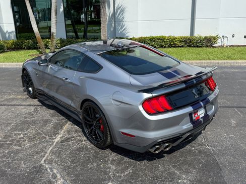 Used 2022 Ford Mustang Shelby GT500 w/ Handling Package RWD image 19