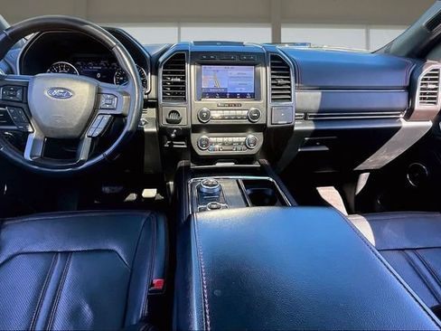 Used 2020 Ford Expedition Limited w/ Equipment Group 303A AWD/4WD image 16
