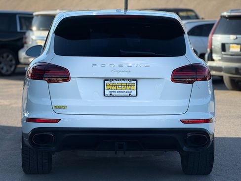Used 2017 Porsche Cayenne image 6