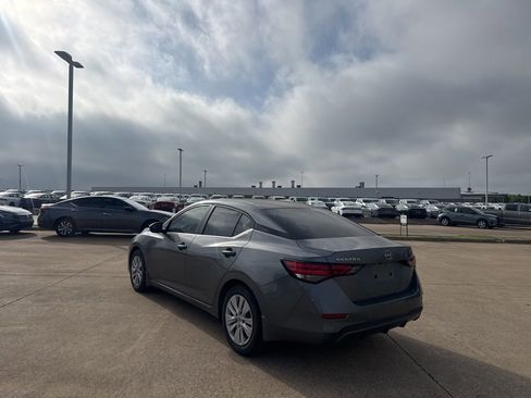 Used 2024 Nissan Sentra S w/ Lighting Package image 10