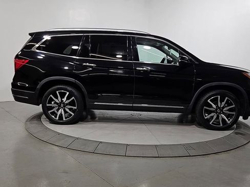 Used 2021 Honda Pilot Touring image 6
