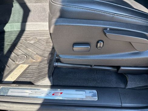 Used 2020 Chevrolet Colorado ZR2 image 33