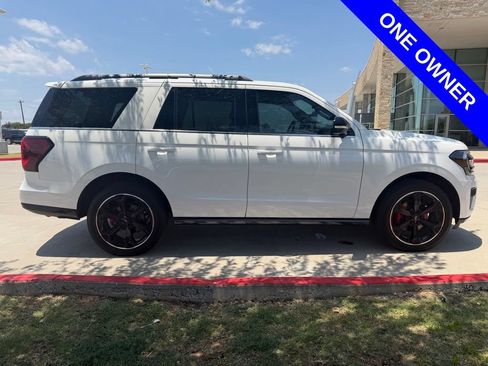 Used 2024 Ford Expedition Limited AWD/4WD image 7