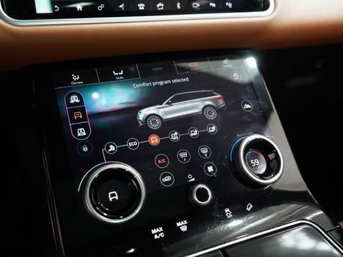 Used 2018 Land Rover Range Rover Velar R-Dynamic HSE image 27