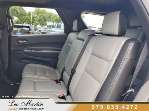 Used 2024 Dodge Durango GT RWD image 11