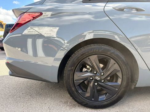 Used 2021 Hyundai Elantra SEL w/ Convenience Package FWD image 34