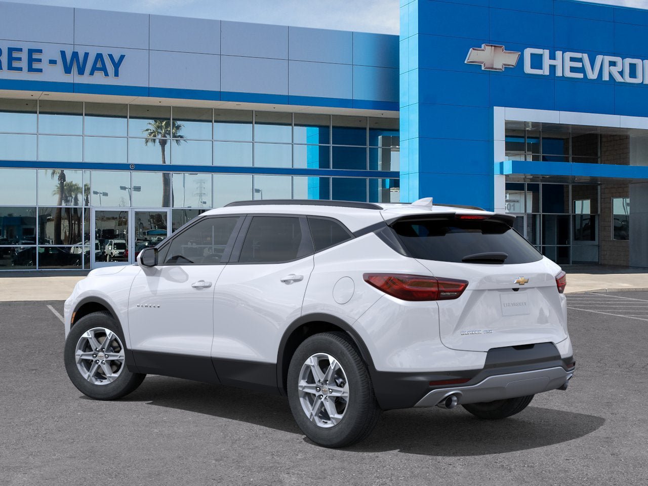 Used 2025 Chevrolet Blazer LT w/ Convenience Package AWD/4WD image 3