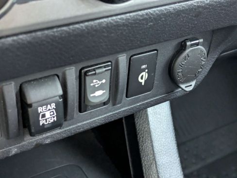 Used 2019 Toyota Tacoma TRD Sport RWD image 20