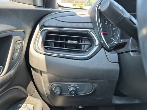 Certified 2023 Chevrolet Equinox RS AWD/4WD image 18