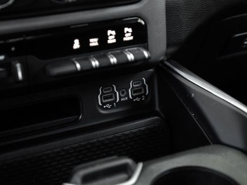 Used 2023 RAM 1500 Big Horn AWD/4WD image 38