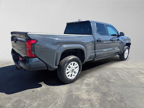 Used 2024 Toyota Tacoma SR5 AWD/4WD image 3