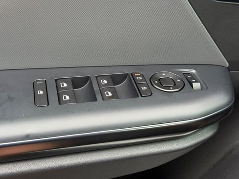New 2025 Kia K4 FWD image 18
