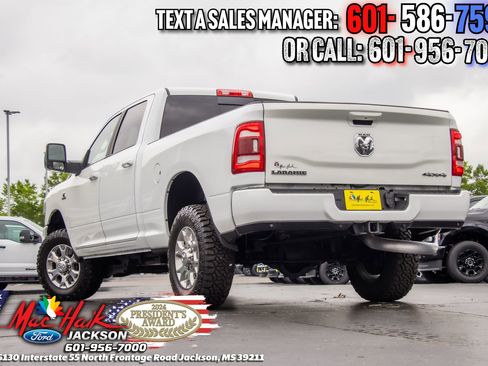 Used 2024 RAM 2500 Laramie AWD/4WD image 3