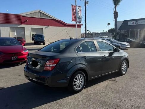 Used 2017 Chevrolet Sonic LT FWD image 5