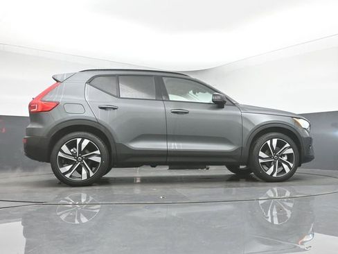 New 2026 Volvo XC40 B5 Ultra w/ Climate Package image 44