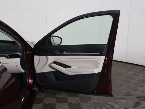 Used 2023 Nissan Altima 2.5 SL AWD/4WD image 22