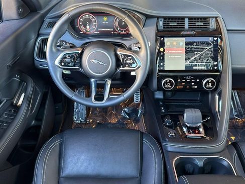 Used 2024 Jaguar E-PACE R-Dynamic SE AWD/4WD image 19