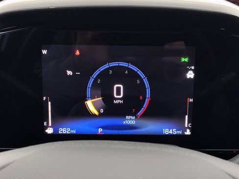 Used 2025 Chevrolet Trax RS w/ Sunroof Package image 45