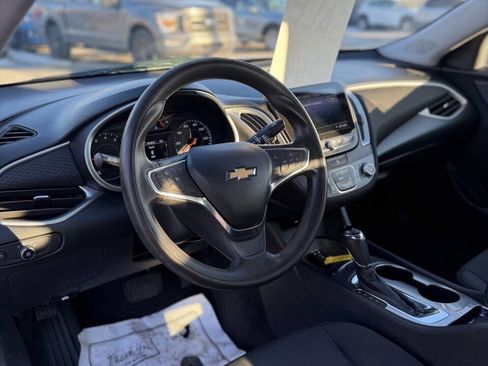 Used 2019 Chevrolet Malibu LS image 10