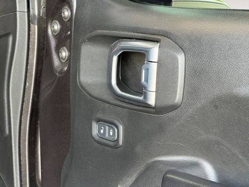 Used 2021 Jeep Wrangler Rubicon AWD/4WD image 26